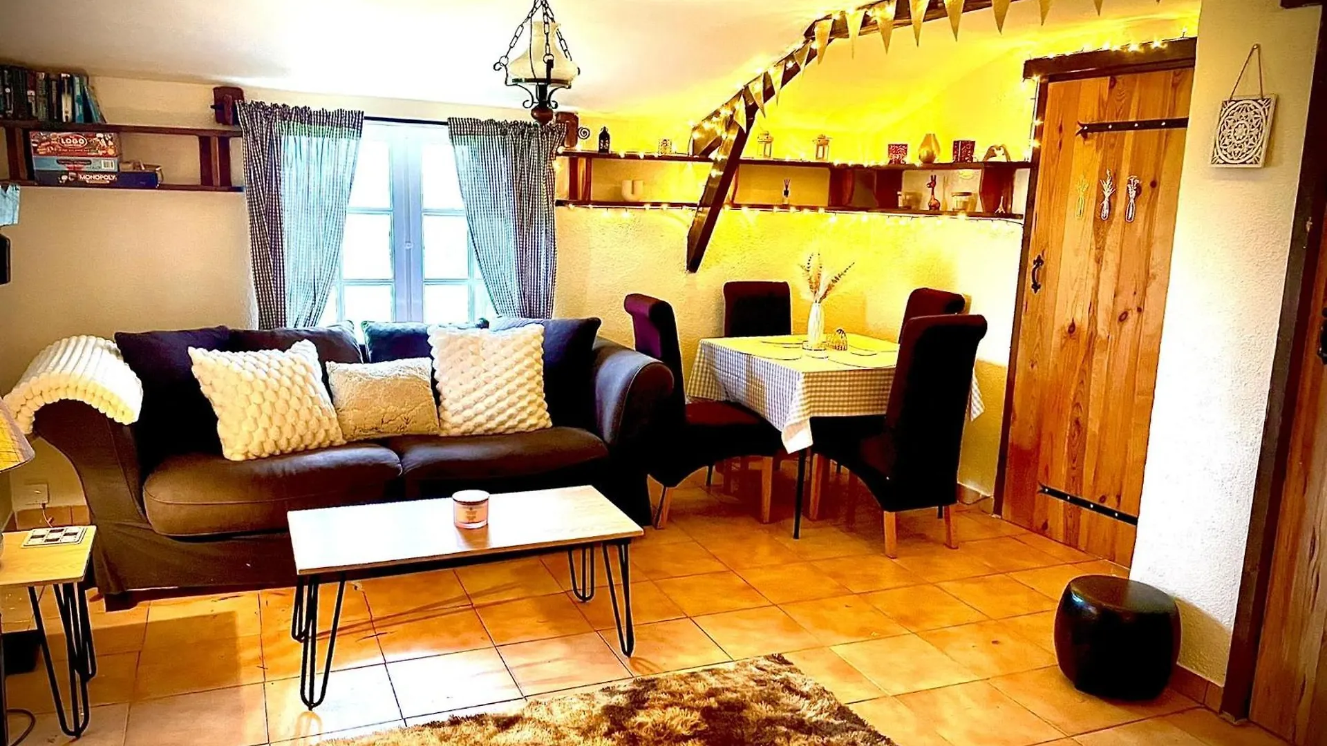 Idyllic Country Cottage Lohuec Holiday home